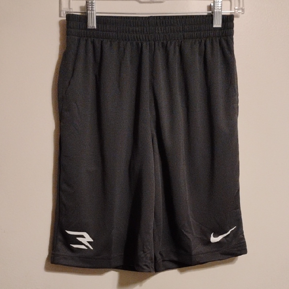 Nike Boys Athletic Gym Shorts NWT Elastic Waist /Pockets